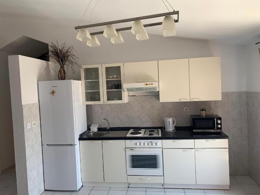 Apartments And Rooms Diana Zadar Ngoại thất bức ảnh