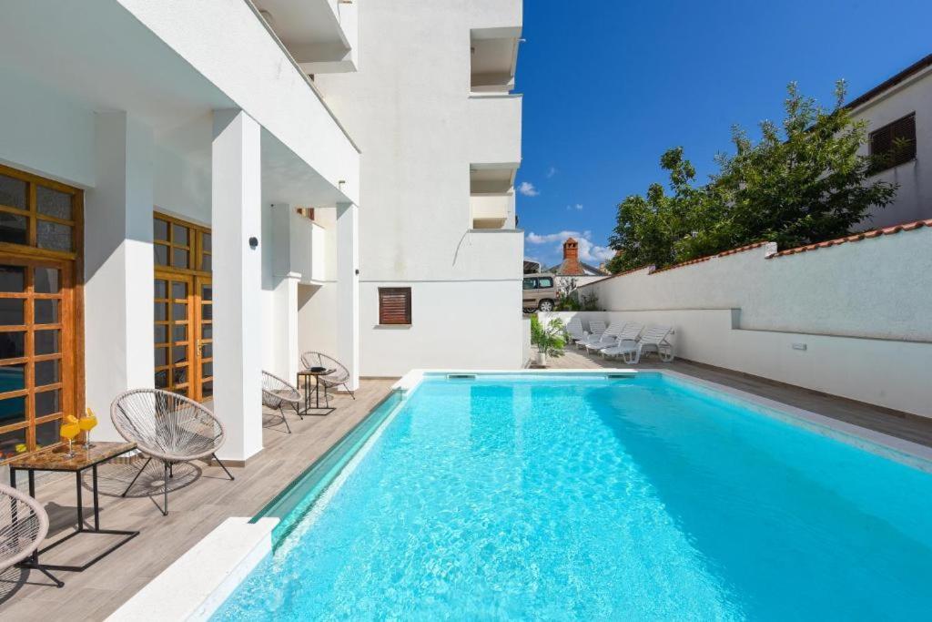 Apartments And Rooms Diana Zadar Ngoại thất bức ảnh