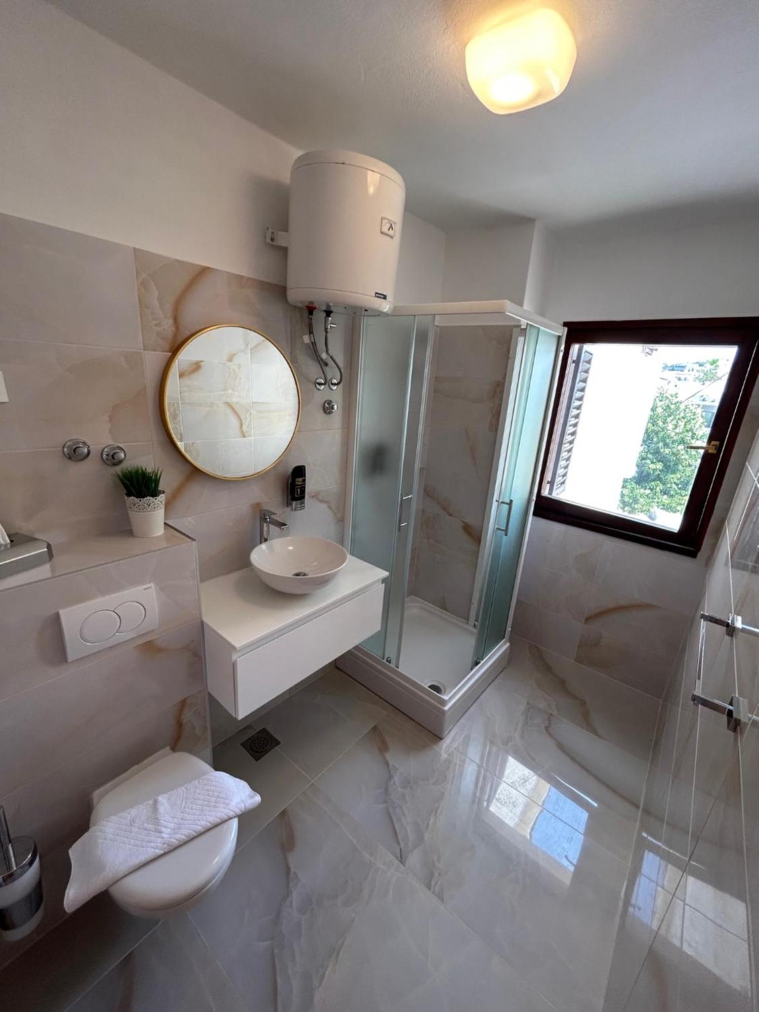 Apartments And Rooms Diana Zadar Ngoại thất bức ảnh